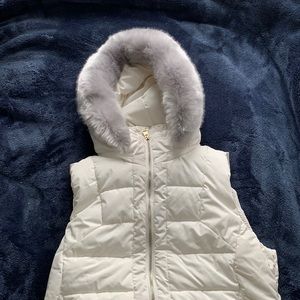 Calvin Klein Performance Medium M Repel Headphone Access Zip Security Pocket